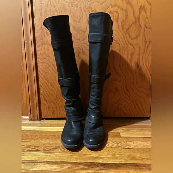 Calvin Klein CK Jeans Women's Gem 2 Oily Leather Knee-High Boots Black size.7.5 - Picture 2 of 6